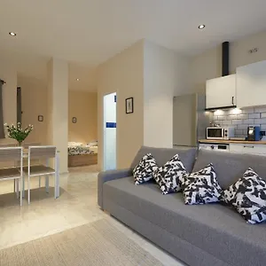  Apartment Tejares De Triana